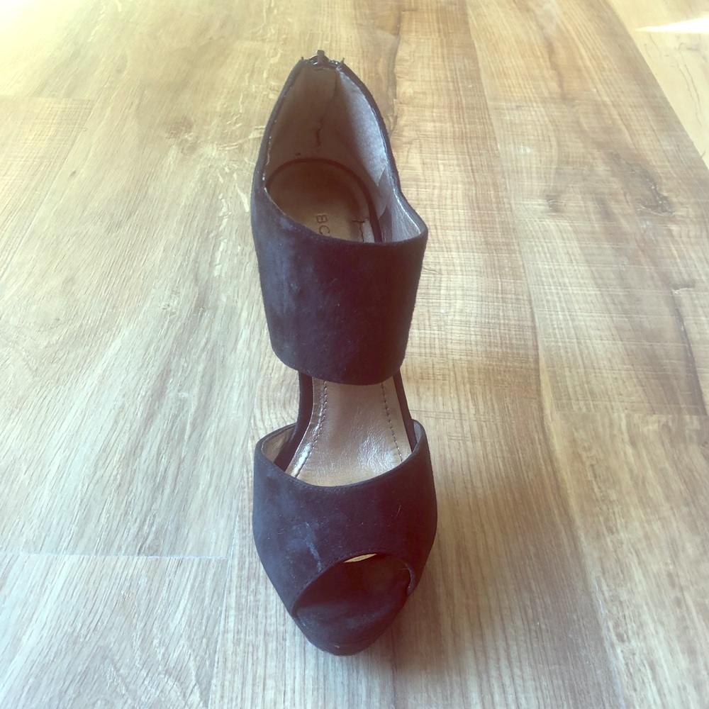 BCBG heels